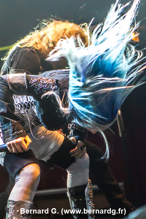 Alissa White Gluz, chanteuse d'Arch Enemy