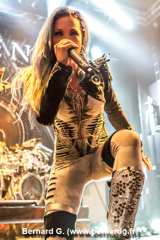 Alissa White Gluz, chanteuse d'Arch Enemy