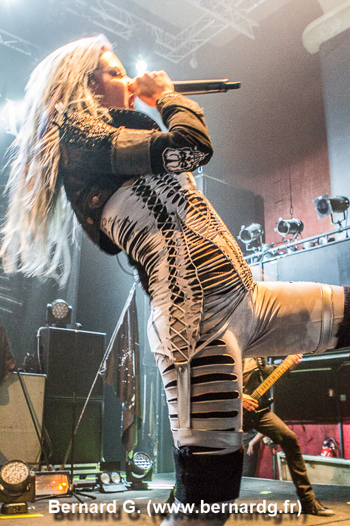 Alissa White Gluz, chanteuse d'Arch Enemy