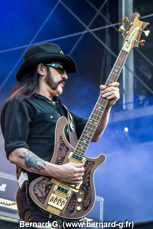 Lemmy en compagnie de sa basse