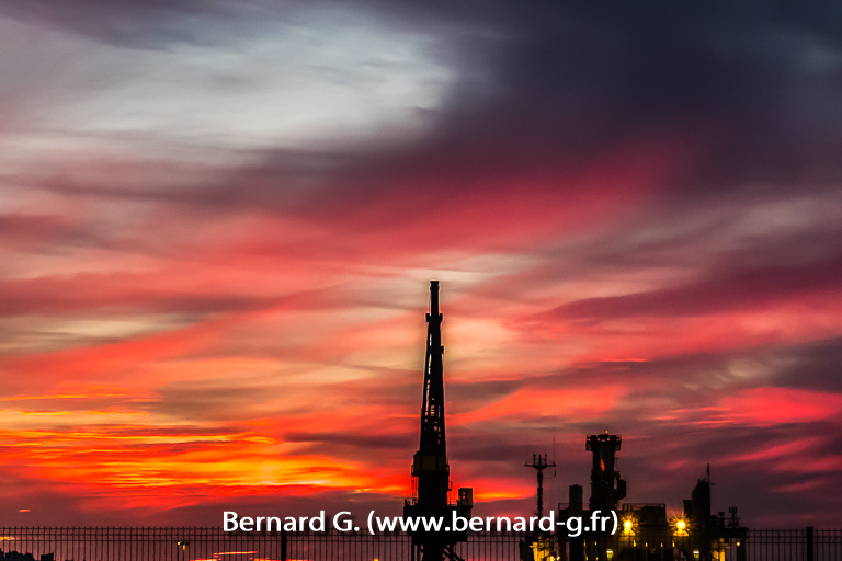 Coucher de soleil en aurore boréal