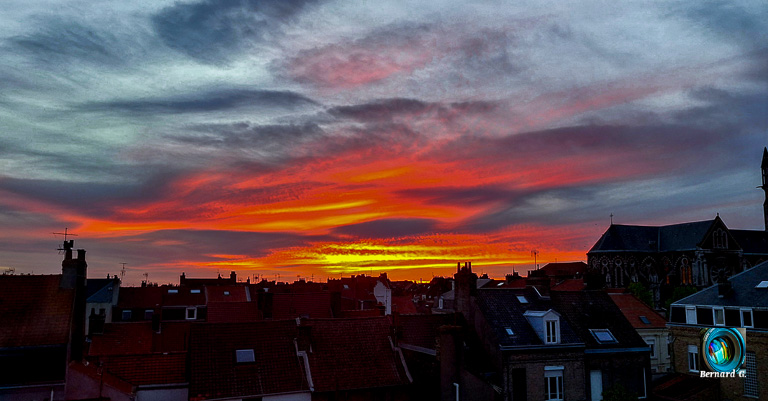 coucher-de-soleil-sur-la-ville-205902