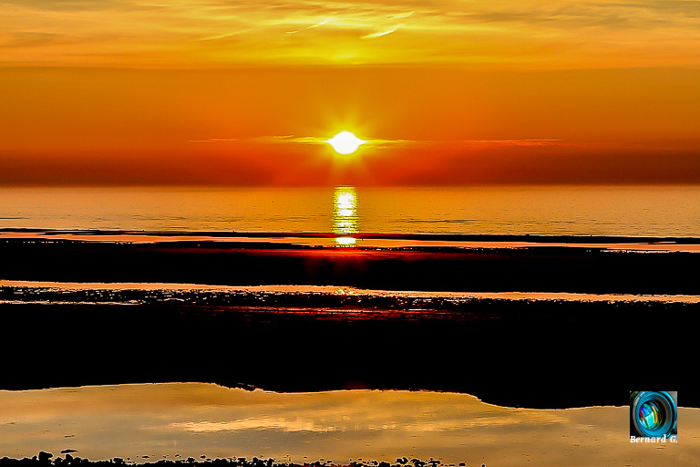 remarquable couche de soleil sur Calais