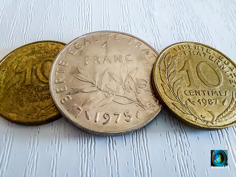 La France abandonne l'Euro pour le Franc