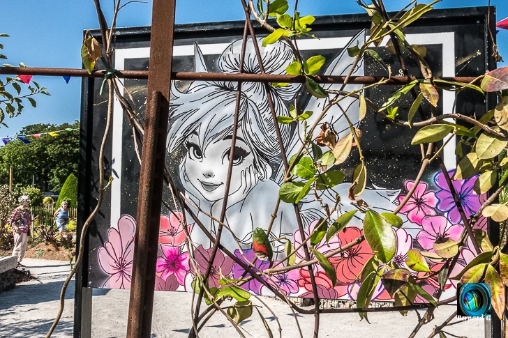 Scène de rue estivale